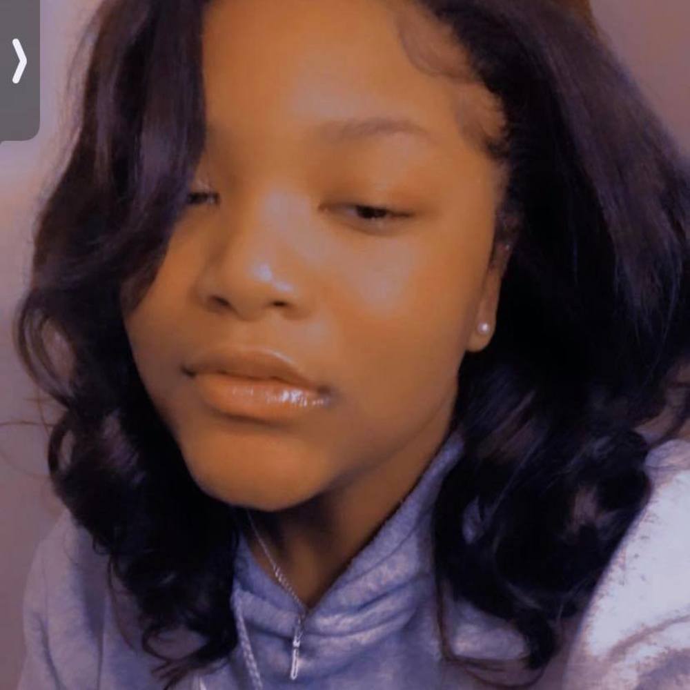 Meet your Posher, Daisha